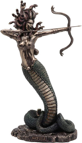 Statue II Medusa