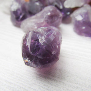 Amethyst || Raw Crystal Point - Crystal - Cosmic Corner Savannah